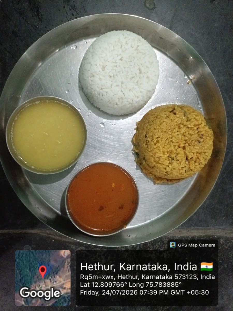 165Mdrs's tweet photo. MDRS 165 HETHUR 
24-07-26
Night dinner 
#SocialAudit_SWDMeals 
#socialWelfare_karntaka https://t.co/F5Q4RcjW54
