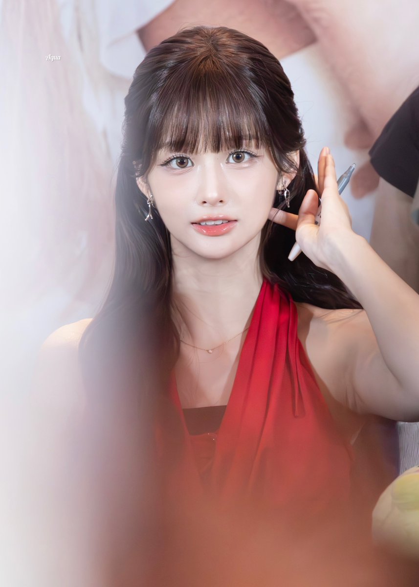Aqua20220222's tweet photo. 260723

#NMIXX #엔믹스 
#SULLYOON #설윤 https://t.co/K6Fsx3BwrF