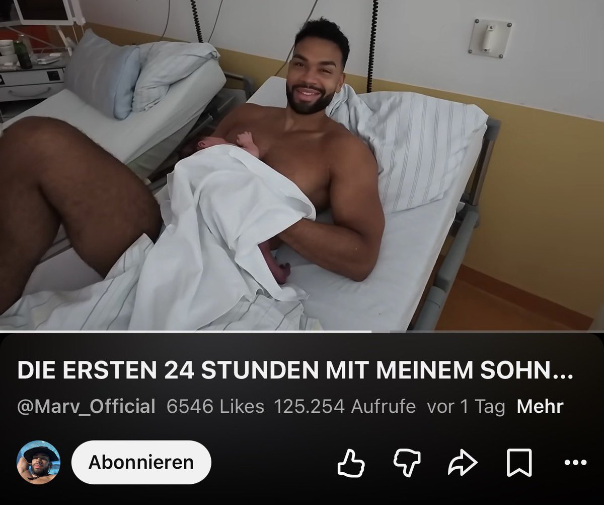 bilalssk21's tweet photo. Wieso liegt der eine von Prankbros so da als hätte er das kind auf die welt gebracht😭 https://t.co/wBv5Y53huS