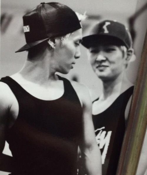 jjongsobaby's tweet photo. never straying too far away from you https://t.co/Disoz5kn5t
