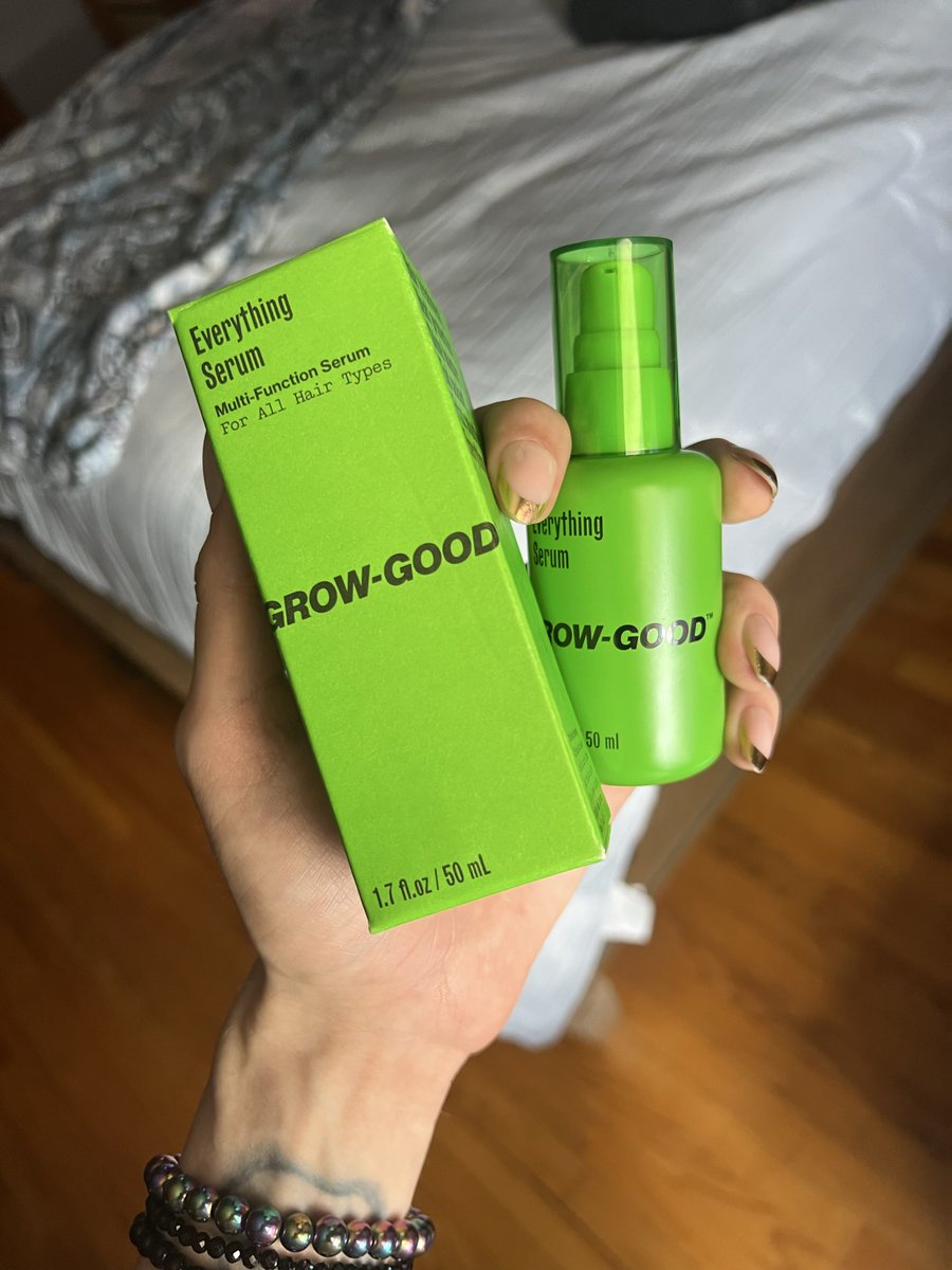 prettyandbardi's tweet photo. I been getting soooo many compliments on my hair since starting Grow-Good by Cardi B 💯💯 I cannot recommend this enough I been telling everyone about it 🤏🤏🔥🔥 https://t.co/00uxaQxU1U