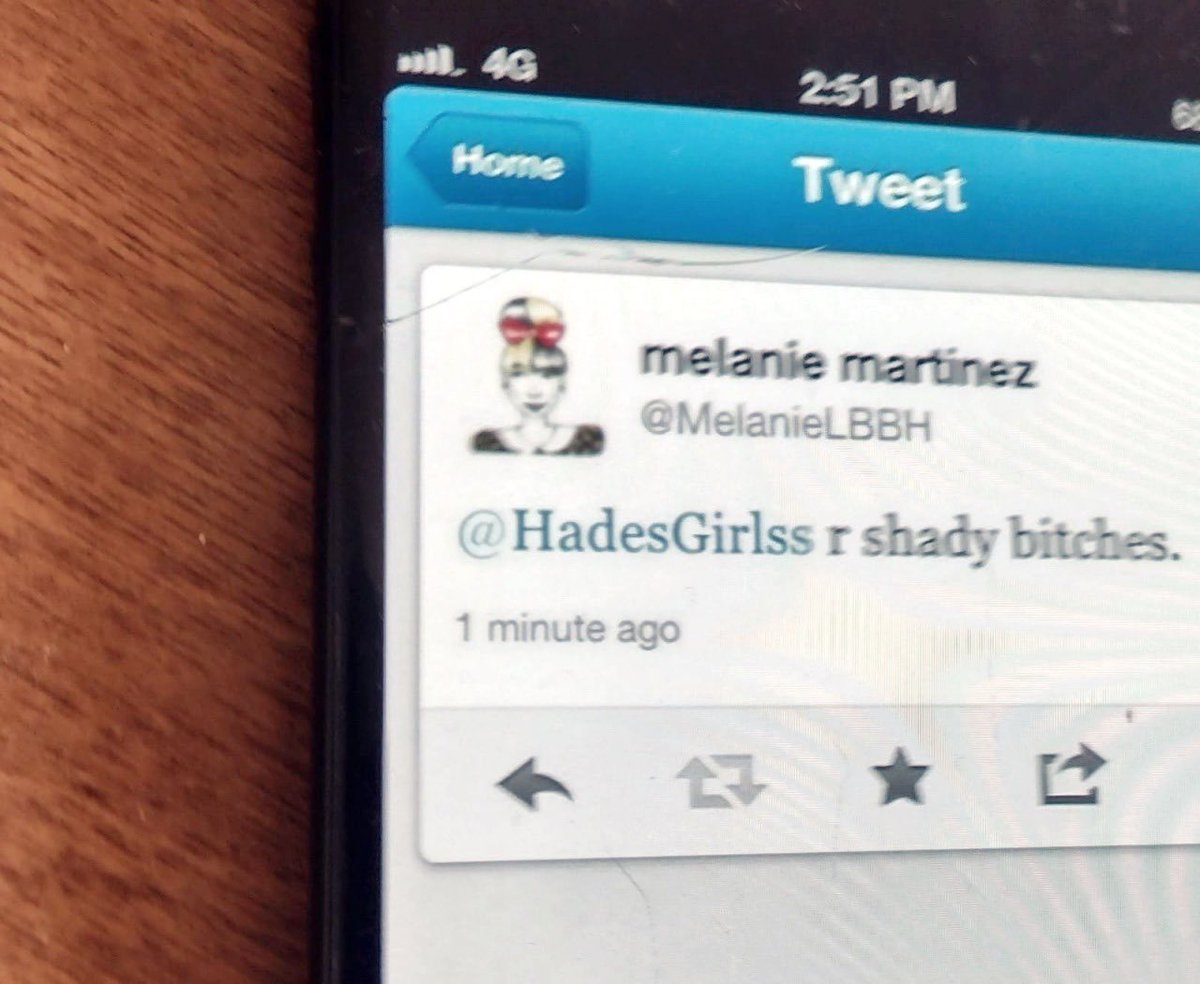 HadesGirlss's tweet photo. “it’s literally impossible to photoshop such a tweet with the material we have from 2012”

Then why would she say thatt ab uss😢😭 https://t.co/VHiIAHvr8t