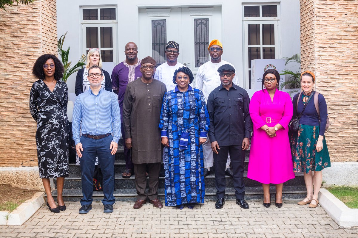AmandlaInstitut's tweet photo. The Amandla Institute for Policy and Leadership Advancement was honoured to host a delegation from the Open Society Foundations at its Abuja office, led by Mr Pedro Abramovay, Vice President of Programmes at the Open Society Foundations.

#AmandlaInstitute #OpenSocietyFoundations https://t.co/xhnRbrqEka