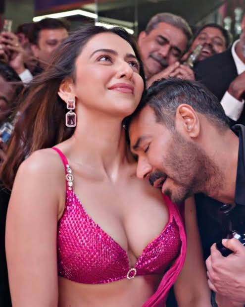 your_jacks's tweet photo. What's your favorite father-daughter pairing in recent bollywood films?🥀

1) Salman Khan × Rashmika
2) Akshay Kumar × Wamiqa
3) Ajay Devgan × Rakul Preet
4) Hrithik Roshan × Kiara Advani https://t.co/BYh8ZHvYTS
