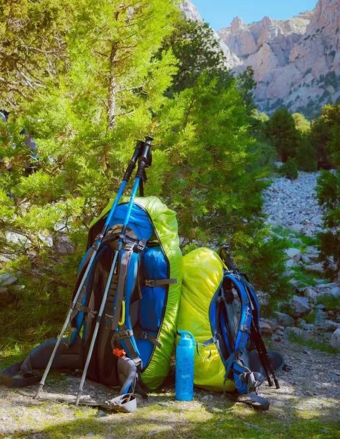 JimmyBuddemeyer's tweet photo. Just tested the brand-new adaptive outdoor gear that adjusts to weather changes automatically—hiking just got way smoother and more fun! https://t.co/tvicoYPot6