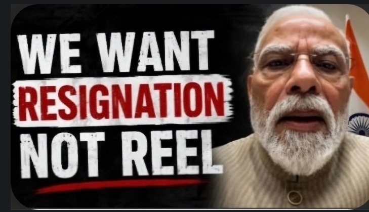 RoadsAndRights's tweet photo. @Cockroachisback Inko Kaun samjhaaye....🫪 we can't tolerate one more reel 🫩 https://t.co/NXvDiGAu8q