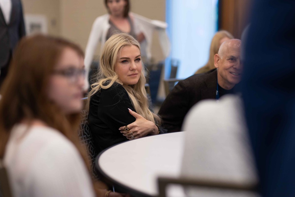 lakiederrick's tweet photo. A morning to remember🙏

Thank you to @MrsErikaKirk for being the person you are. It was an honor to have Volunteer leaders eat breakfast with you, learn from you, and be encouraged by you.

We not only carry on for Charlie, but for you and your family🧡
@tpusastudents @ReaganBrown812