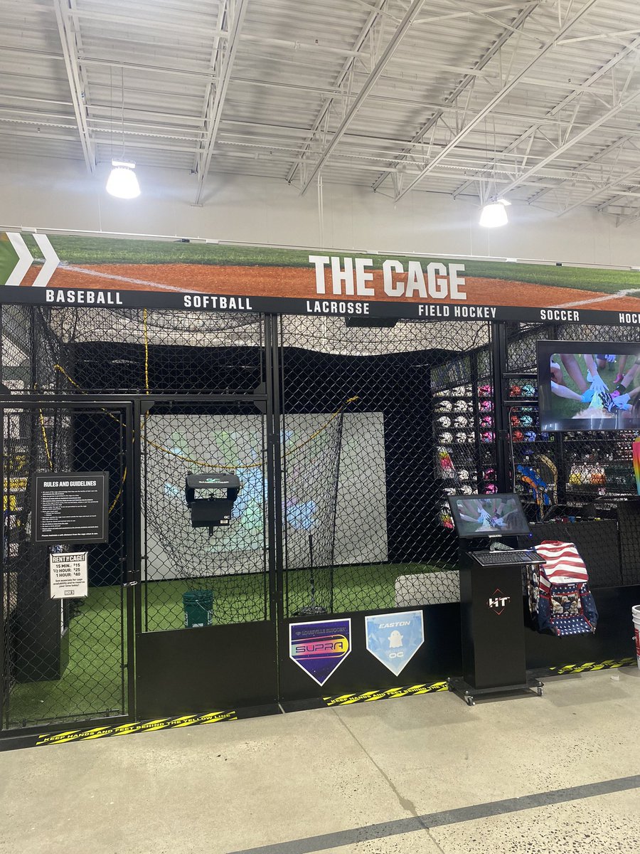 DrChickenBake's tweet photo. Don’t mind if I do. #baseball https://t.co/1Ky8pfvOR4