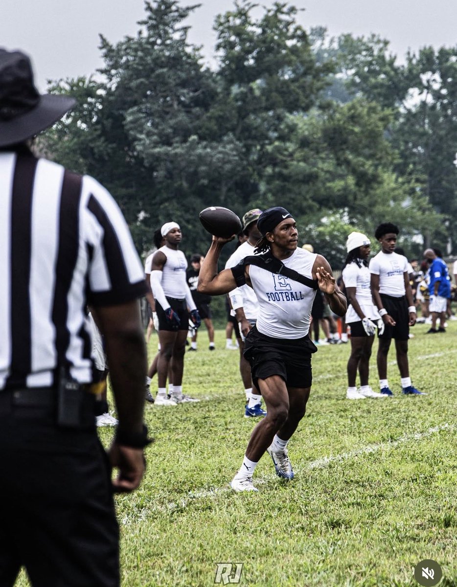 zaydinboyce11's tweet photo. South Jersey 2nd Annual 7v7 Tournament 💪🏽 https://t.co/BM19KVerBo