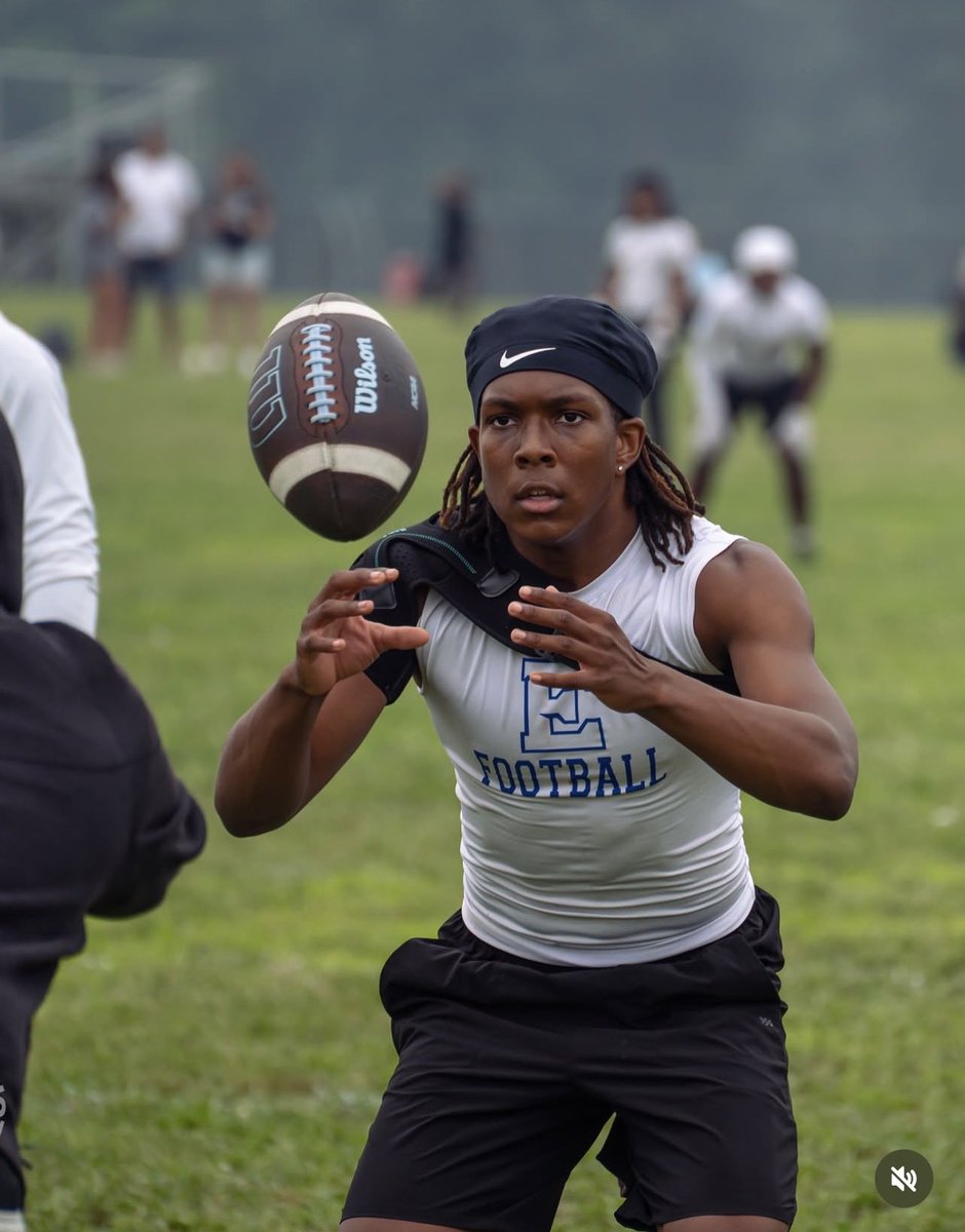 zaydinboyce11's tweet photo. South Jersey 2nd Annual 7v7 Tournament 💪🏽 https://t.co/BM19KVerBo