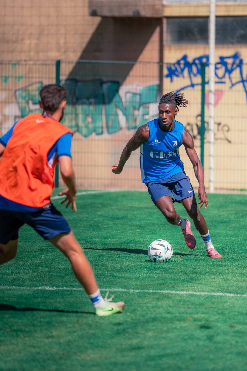 GF38_Officiel's tweet photo. 📸 Entrainement et veille de match pour nos Grenoblois, avec l’amical face à Troyes ce samedi à 16h, au Chambon ! https://t.co/0Xltnlxa8E