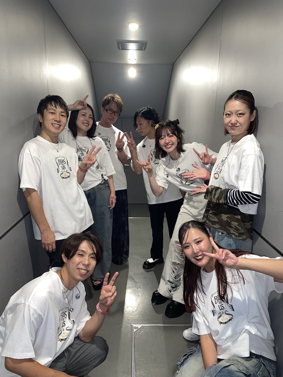 saburou_guitar's tweet photo. 2026.07.24

#鈴木愛理
「鈴木愛理 LIVE 2026 ll:Bias by us:ll」
Zepp Haneda

国内ラスト公演、ありがとうございました！✨
配信でご覧いただいた皆さんにも、このライブの楽しさや熱量がしっかり伝わっていたら何よりです。

国内公演を無事に走り切り、残すは香港公演へー！

#バイアスバイアス https://t.co/6q2J0PLwOH