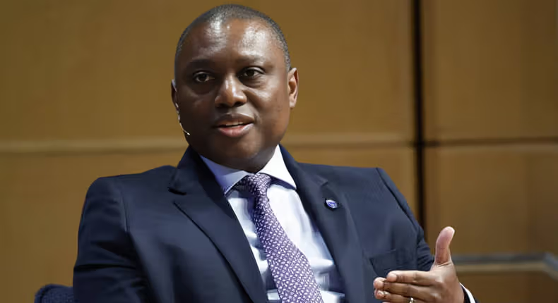 BusInsiderSSA's tweet photo. Africa’s biggest bank warns South Africa🇿🇦 against restricting migration, citing Brexit’s economic damage

The chief executive of Africa’s biggest bank, by assets, Standard Bank has warned that tighter restrictions on migration could hurt South Africa’s🇿🇦 economy, arguing that migrants generate demand, pay taxes and help create jobs rather than simply competing with citizens for work.