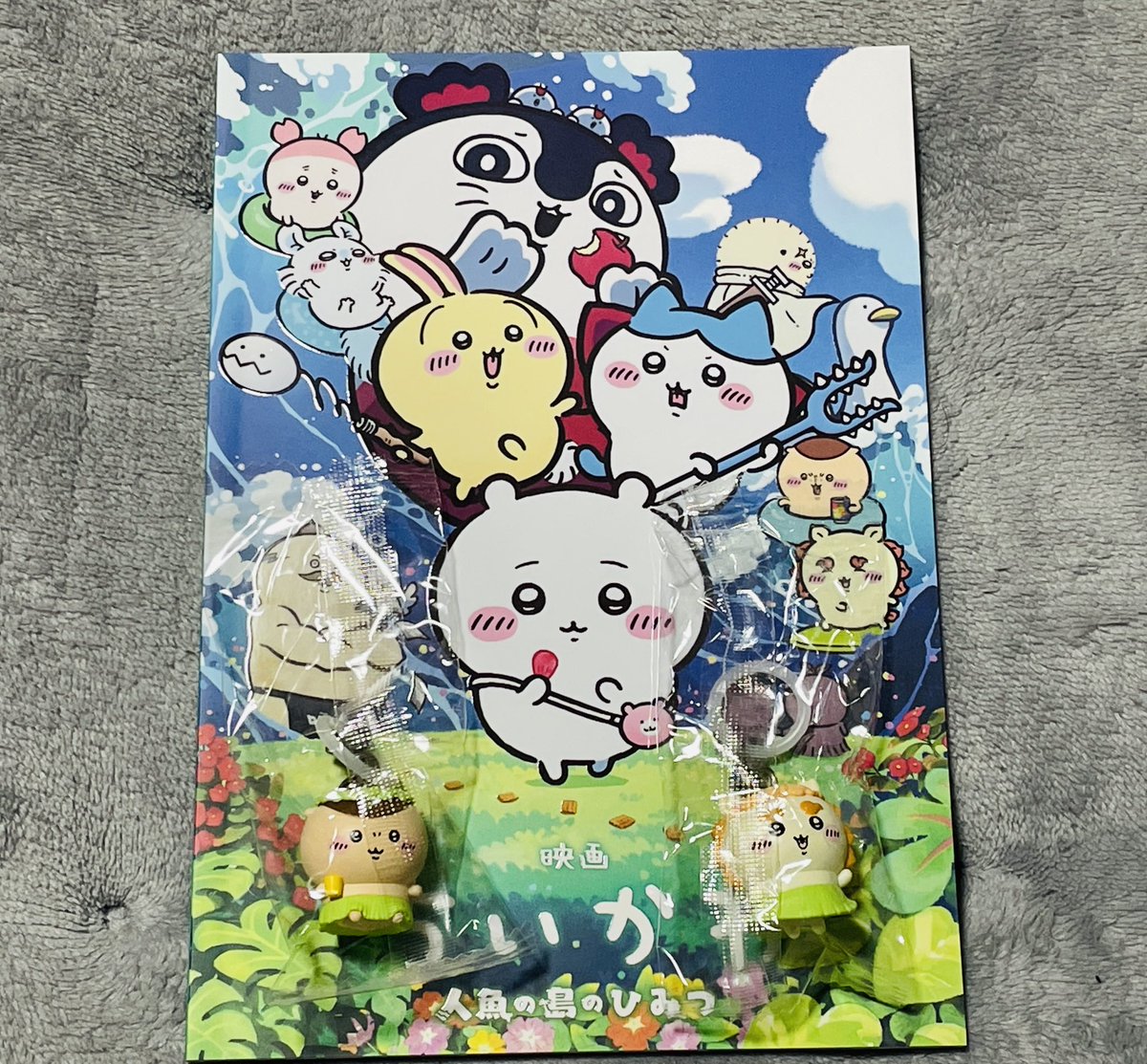mororo0v0's tweet photo. 映画楽しかった✨
大画面で見るとやっぱりいいね😊
特典はくりまんじゅうとシーサー♡
シーサーとうさぎ交換してもらえるみたいだから楽しみ🐰 https://t.co/IG5YEwaAIA