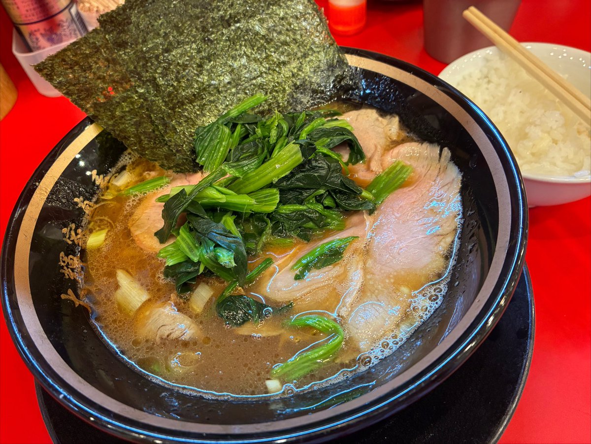 churu_maid's tweet photo. 出勤してます
盛れないのでラーメンで代用 https://t.co/jAWXorPxb7