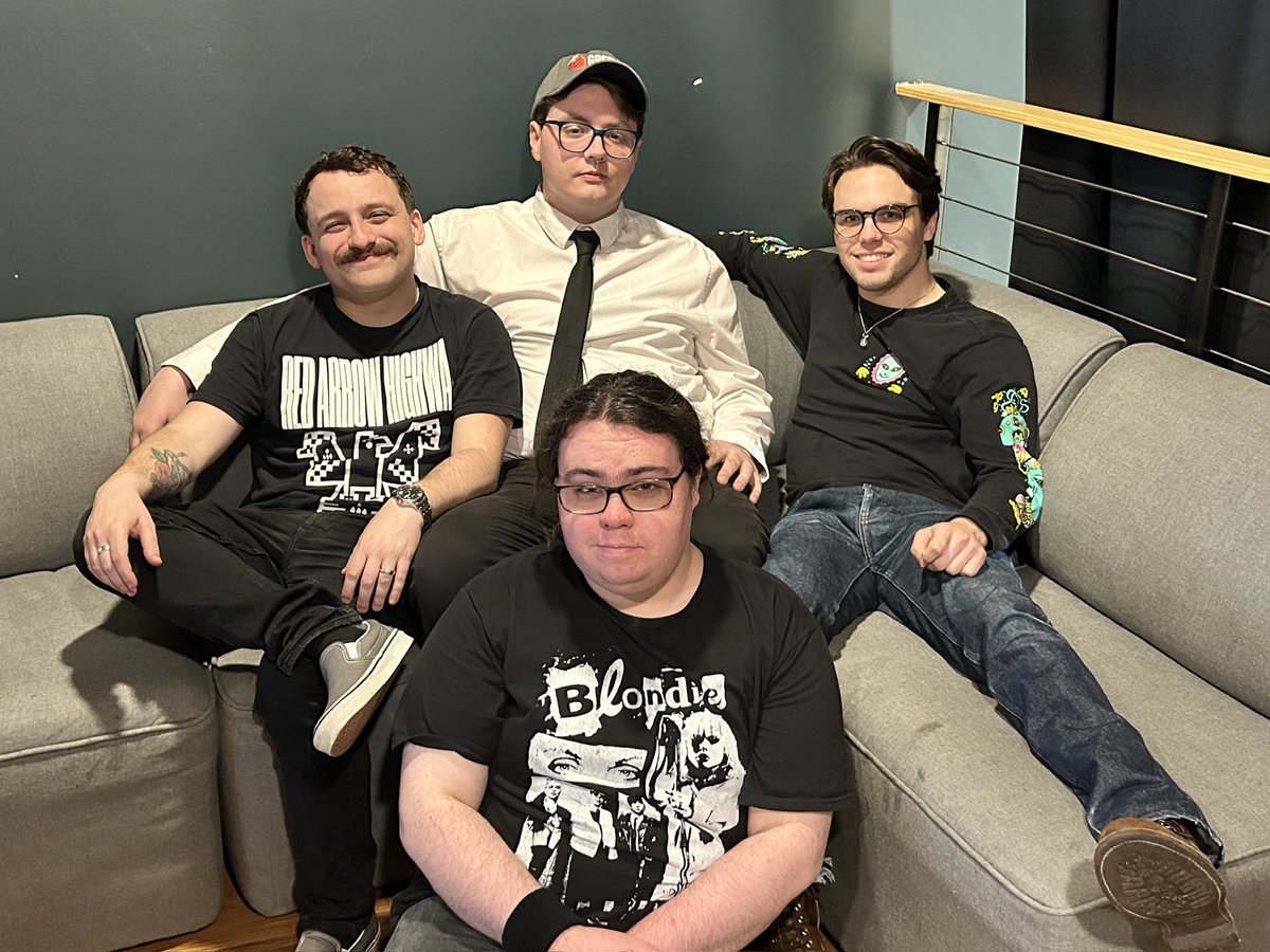 Harper Kill - DEBUT ALBUM OUT EVERYWHERE tweet media