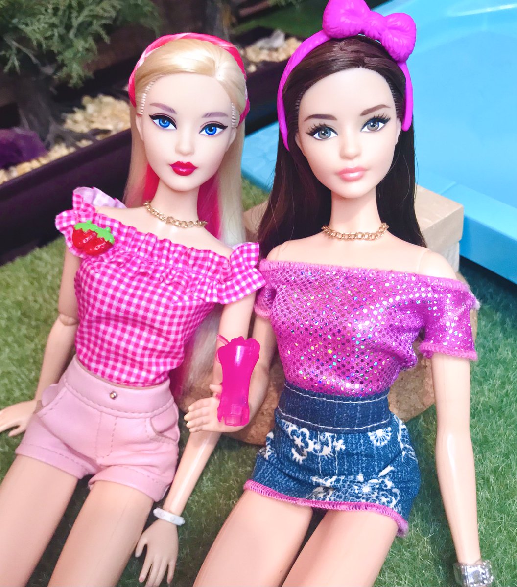 TokidokiLegend's tweet photo. Summer party’s! 🍉☀️😎
#dolls #dolltwt #summer #vacations https://t.co/eGh1YwwQIv