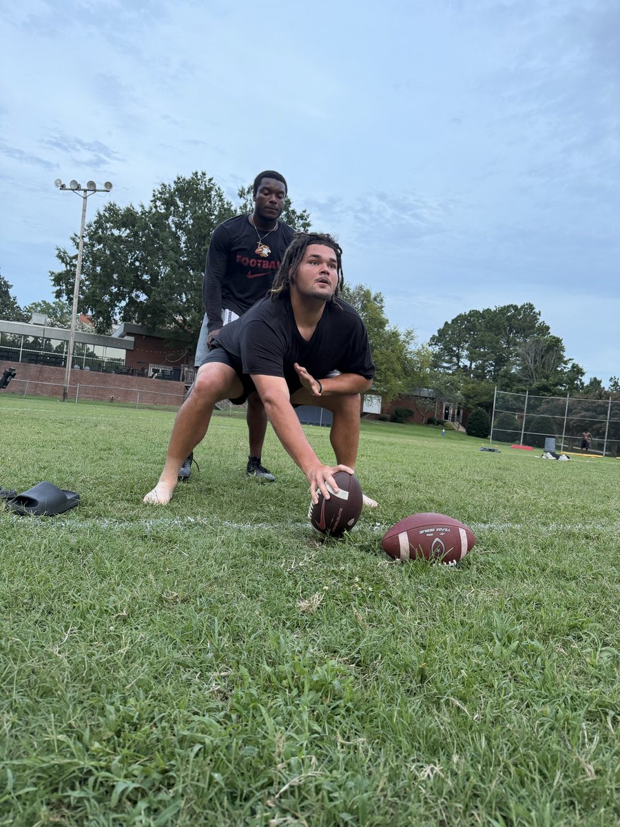JCCJ56's tweet photo. #juco #football #center #oline https://t.co/M3QDLc994z
