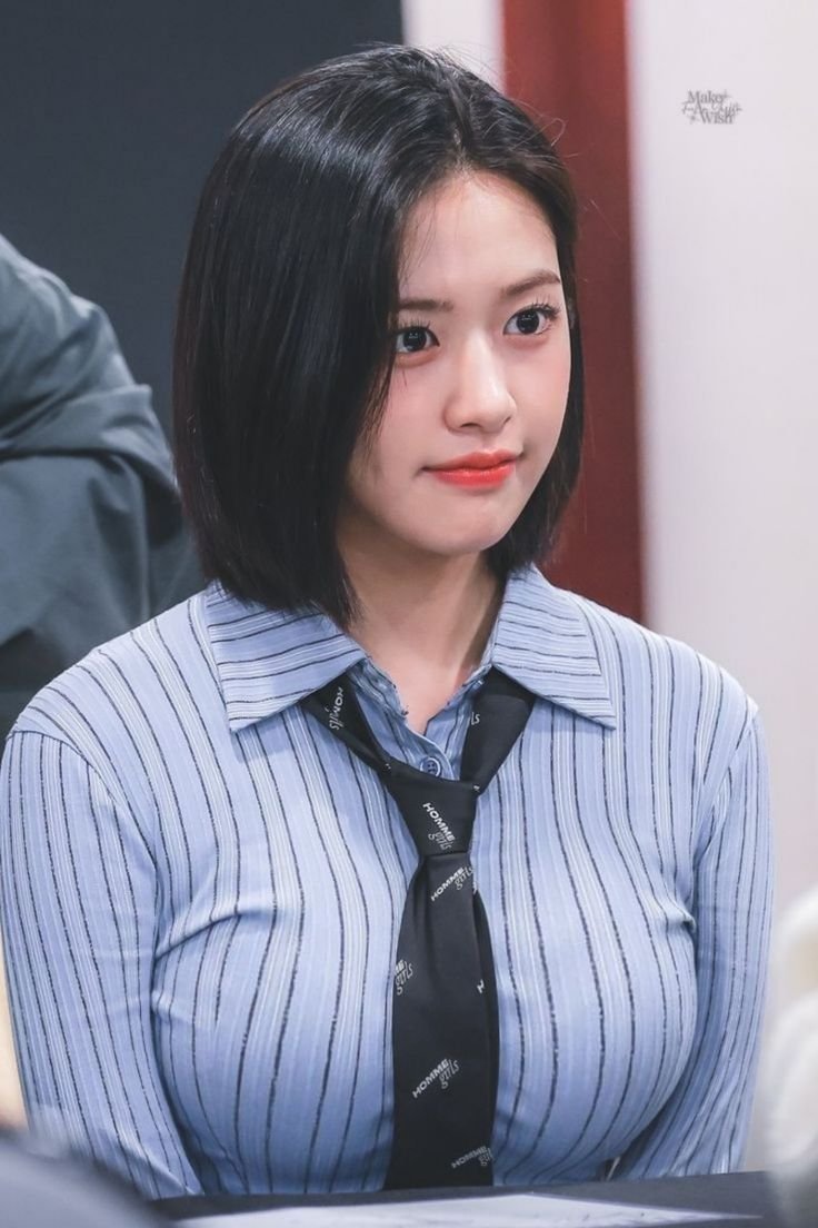 히히 tweet media
