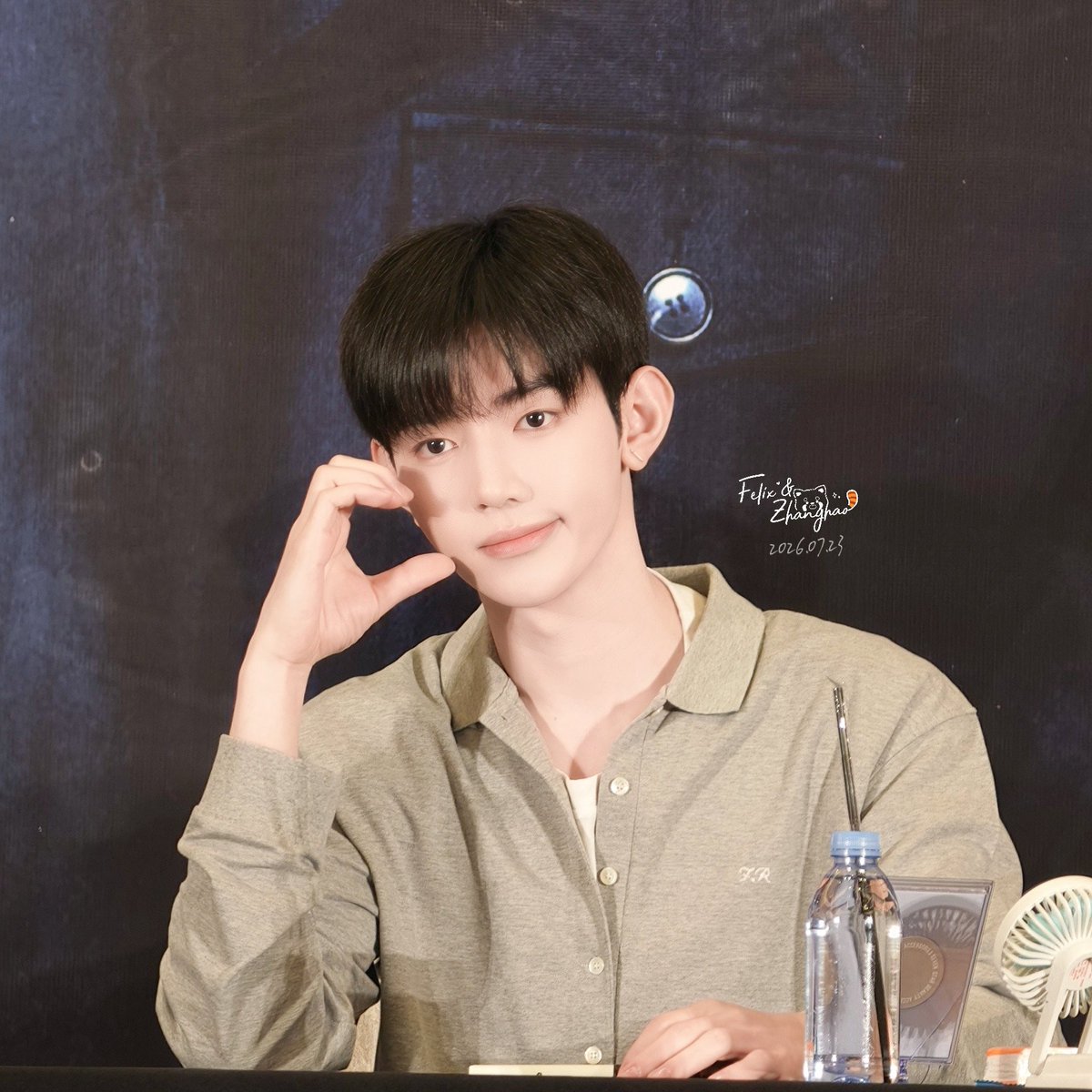 felixtko001's tweet photo. SUMMER MIRACLE ZHANG HAO DAY 

#17살_장하오_생일축하해
#26thSymphonyForZhangHao

26-07-23 Fansign part 5 https://t.co/l7g2uCzKKJ