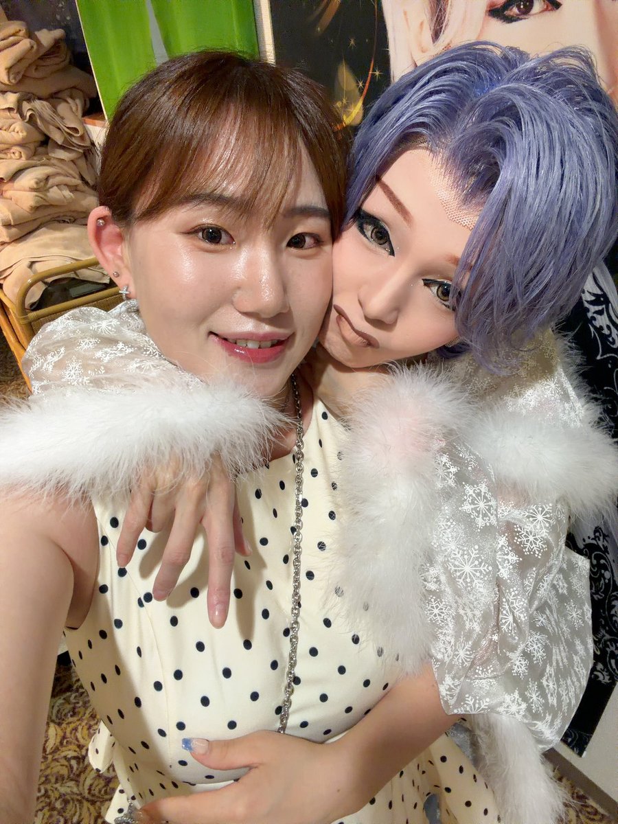 mi0317___'s tweet photo. 今日よくわからん日本語も英語も全く話せへんネパール人の急患が突撃してきてボコボコにされた上に正気吸い取られたような気がして地獄の午後診療すぎた。。。
だかしかし日曜は静華さんなので我慢して目元だけスマイルでなんとか乗り切った俺氏えらすぎー！！！
全ての嫌なことは静華さんで浄化する🎶 https://t.co/i9VMx1h7d7