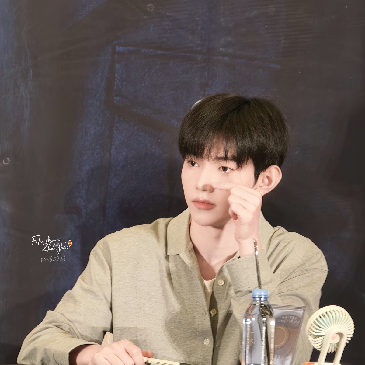 felixtko001's tweet photo. SUMMER MIRACLE ZHANG HAO DAY 

#17살_장하오_생일축하해
#26thSymphonyForZhangHao

26-07-23 Fansign part 5 https://t.co/l7g2uCzKKJ