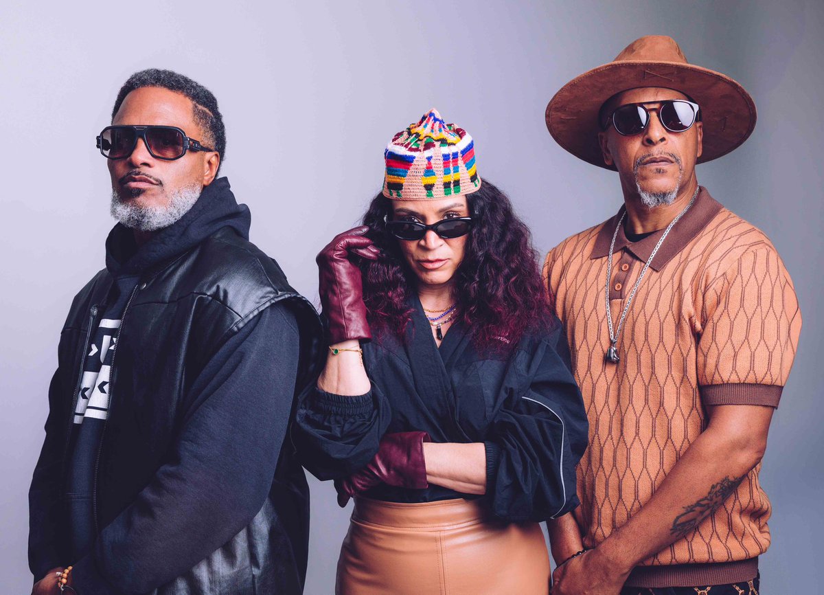 digableplanets's tweet photo. 🎤 JUST ANNOUNCED: Digable Planets is bringing its Blowout Comb 30th Anniversary tour to Hip Hop 918 at @GuthrieGreen in Tulsa OK on Friday, September 25.

This is a FREE concert. Click the link to RSVP -> https://t.co/sa32DUod2n https://t.co/n7nodvQxMG
