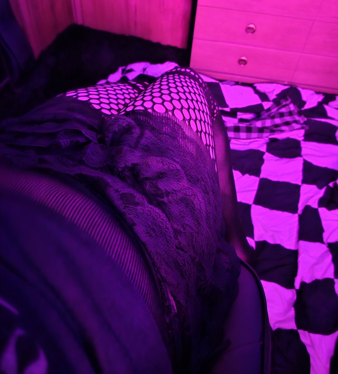 Robbierockz's tweet photo. Unposted pics 4 #femboyfriday UwU
#femboy #twink https://t.co/6Dxnxq9A9Q