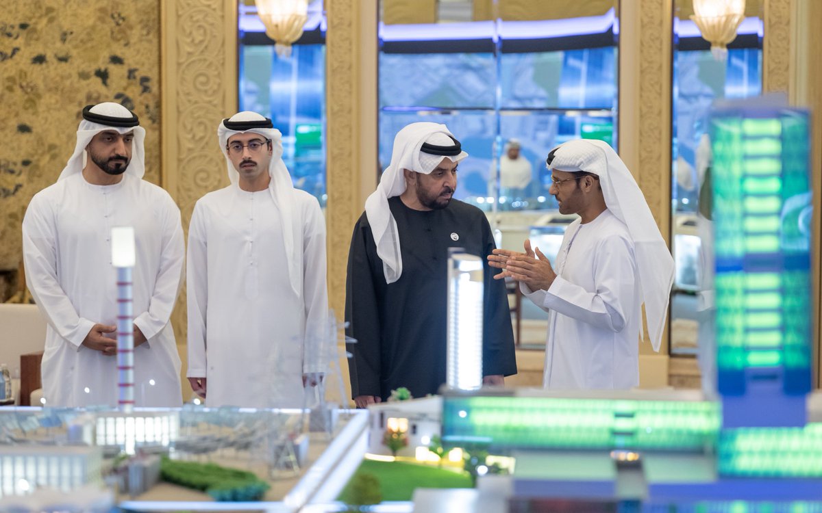 HamdanBinZayed's tweet photo. يشكل الأمن السيبراني ركيزة أساسية لحماية مكتسبات الوطن وتعزيز استدامة مسيرة التنمية الرقمية.
جهودٌ وطنية مقدّرة يقودها مجلس الأمن السيبراني لتطوير منظومة الأمن السيبراني، وتمكين الكفاءات الوطنية عبر برنامج “CyberE71”، بما يعزز ريادة دولة الإمارات في المجالات الرقمية ويواكب تطلعاتها المستقبلية.