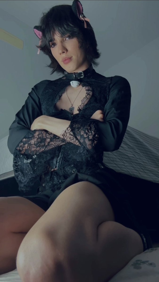 Sylver_Bat's tweet photo. bigger than yours btw (probably)
#cosplay #femboy #emo https://t.co/t4qeDMJHBH