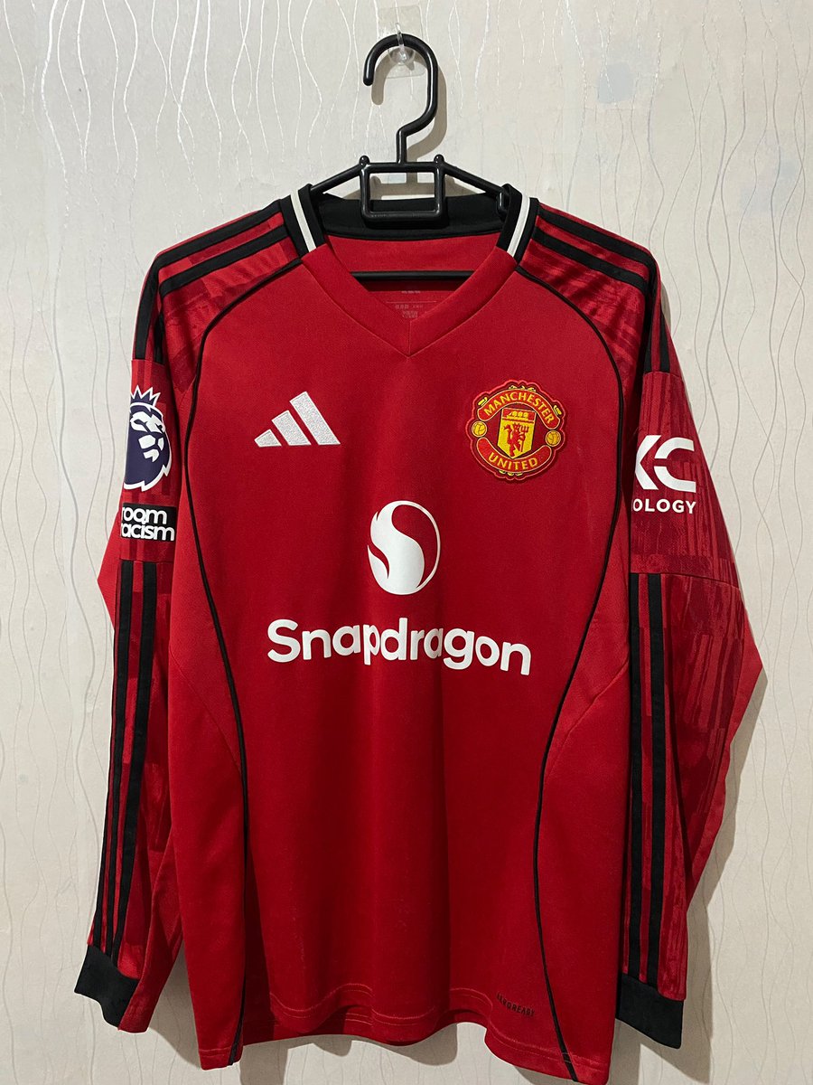calivFA's tweet photo. #jersey4sale all original / size S / Mint / price chat 085772202140 or instagram @calivfarido #jerseyfriday 

titip mohon dibantu yah mas @Jerseyforum @fajarrusalem 🙏🏻 https://t.co/fpTIcpRrfW