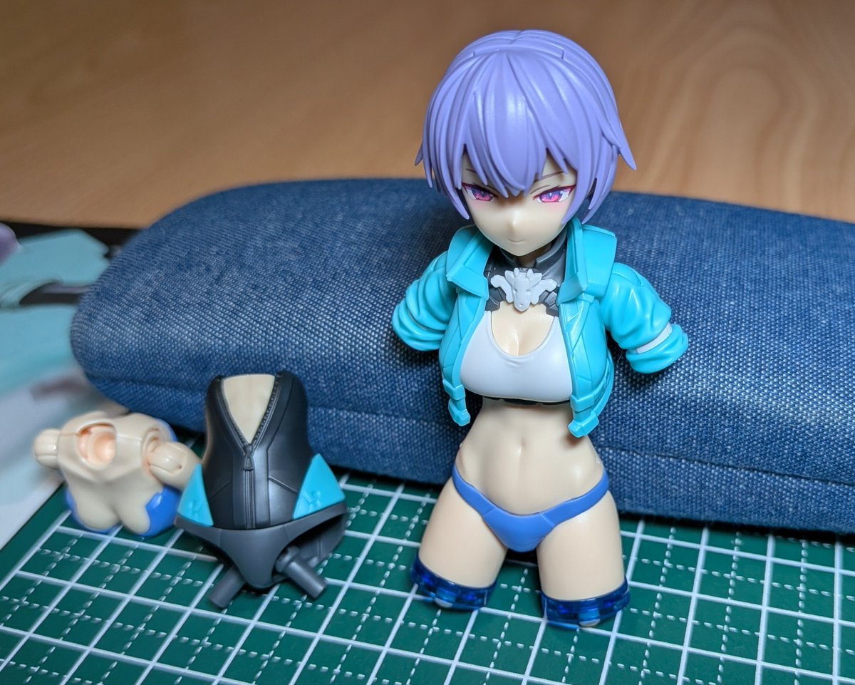 F_goflnn's tweet photo. 転売以外にライディララグーン入手方法が無い以上は
手持ちパーツで似せて組むしか無いよね https://t.co/Ip0IXRqNBA