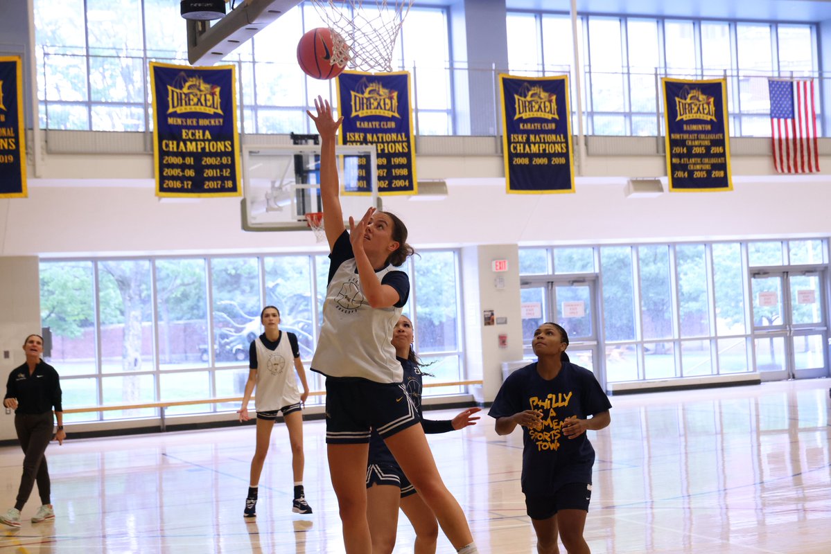 DrexelWBB's tweet photo. Putting in the work! https://t.co/ZELuLiaoIF