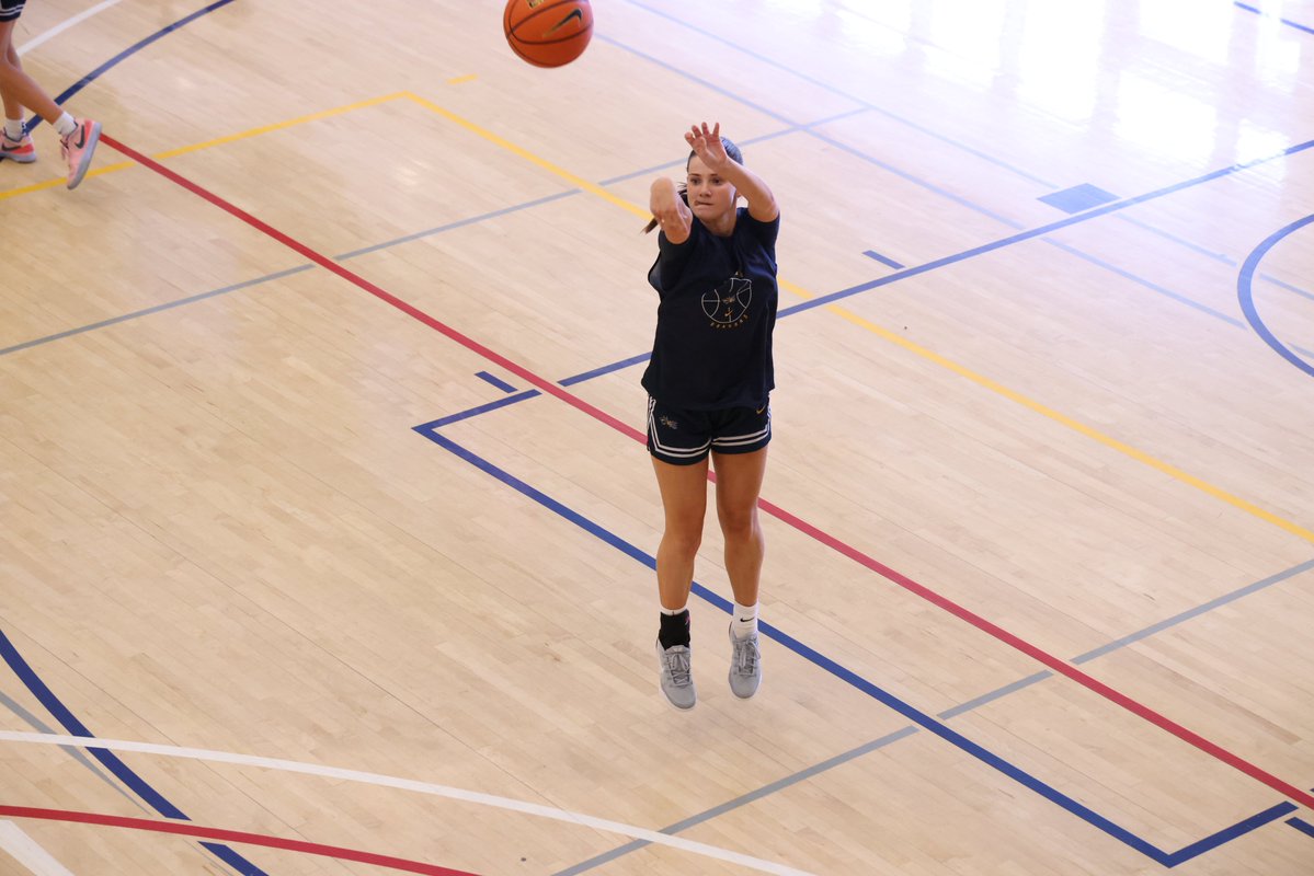 DrexelWBB's tweet photo. Putting in the work! https://t.co/ZELuLiaoIF