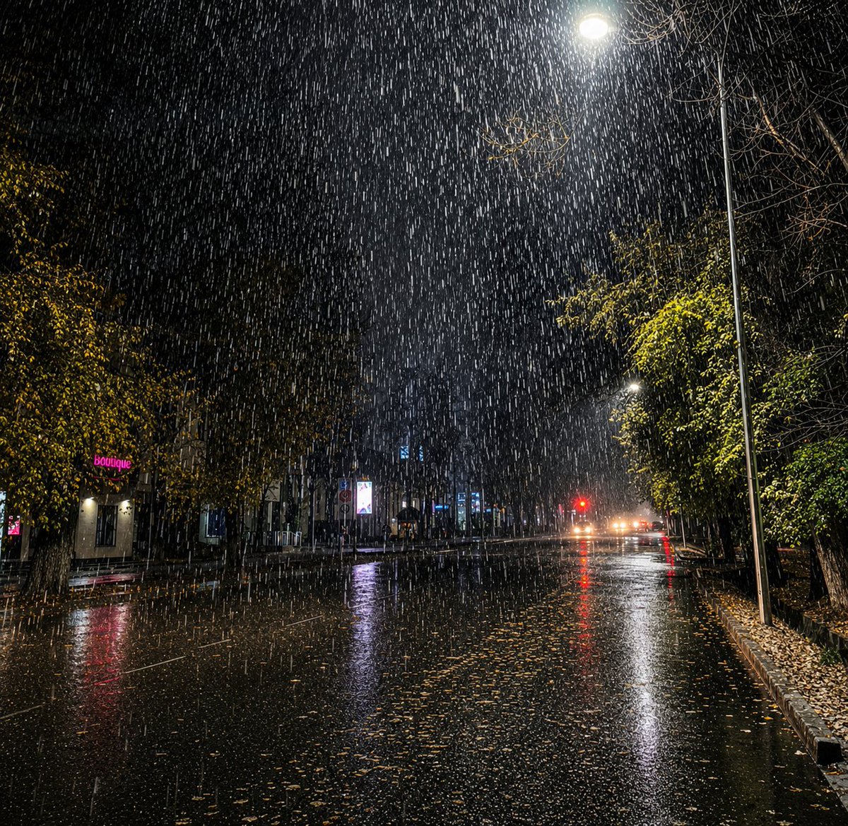 itxbeenishhere's tweet photo. It's about who stands in the rain with you, when they also have a choice to be dry..

Remember that! https://t.co/hzBUSZNsED