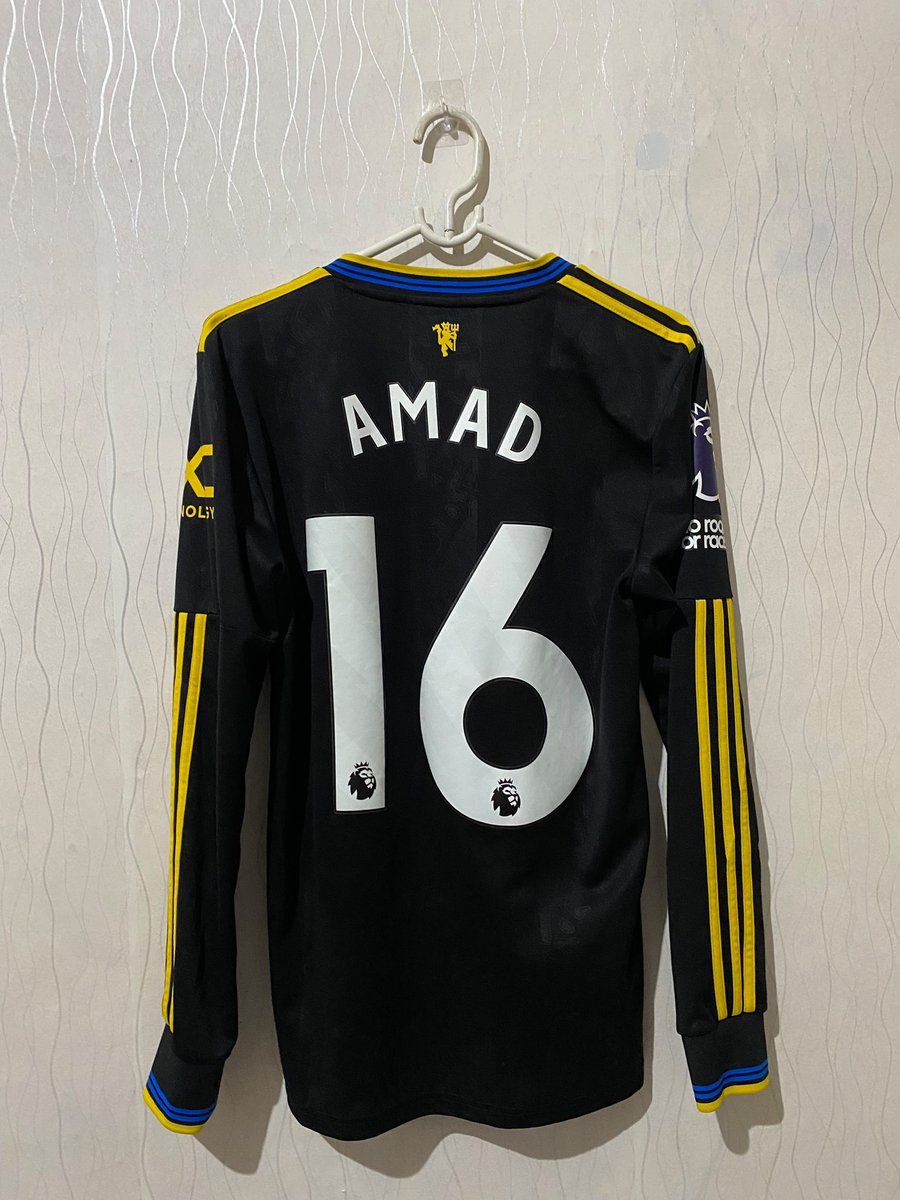 calivFA's tweet photo. #jersey4sale all original / size S / Mint / price chat 085772202140 or instagram @calivfarido https://t.co/aeMbNgm47C
