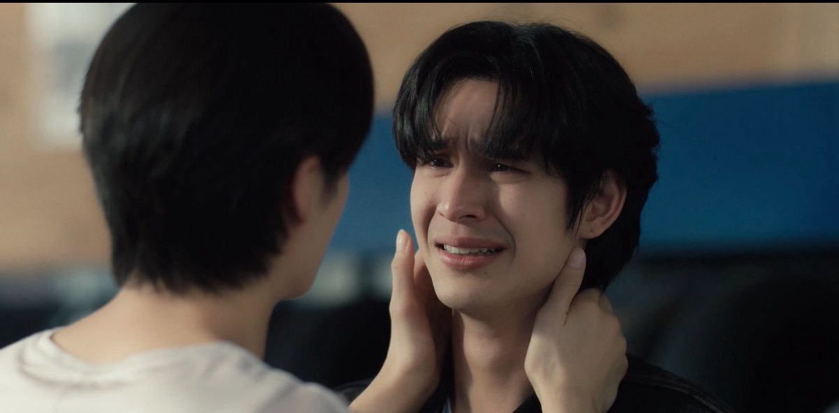 itsmrswarner's tweet photo. I'm crying for him 😭😭😭😭

DBTE RULES EP5
#อย่าขอพี่เจนEP5 https://t.co/NyFaJ73QZf