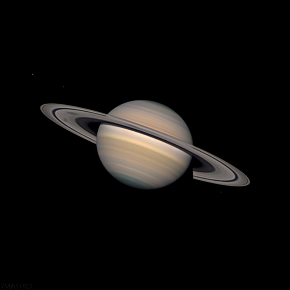 tw__astro's tweet photo. Saturn this morning under excellent seeing. Several large and prominent ring spokes are seen (I even spotted some visually!), with the Encke and Maxwell ring gaps also well defined. 

See the replies for a timelapse of the ring spokes orbiting the planet. https://t.co/w4FTysnedV