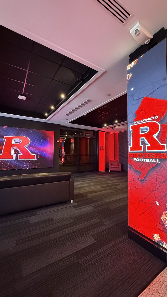 ANSRSFB's tweet photo. Another great day on the road at Rutgers! 🏈 #GoRU 

Appreciate the opportunity to help get the Scarlet Knights ready to roll.

👉ANSRS | The fastest, most accurate data and video management system in football. 

#FBANSRSFASTER #ANSRSEverywhere #FootballSoftware https://t.co/v0UoHVd3Wt