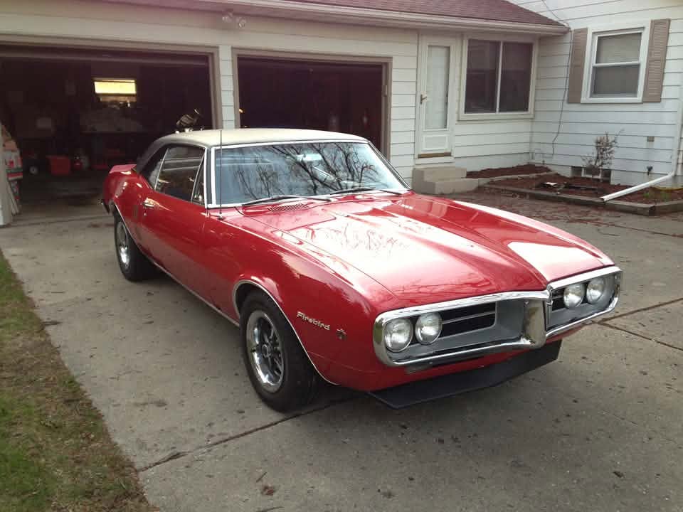 SummitRacing's tweet photo. Today's #America250 #AutoIcon: #FirebirdFriday. ๐ธ= K.C. The Pontiac Firebird combined aggressive styling and thrilling performance, and is still a symbol of American muscle. Let's see your Firebirds in the comments below: https://t.co/upHhZw2qGS