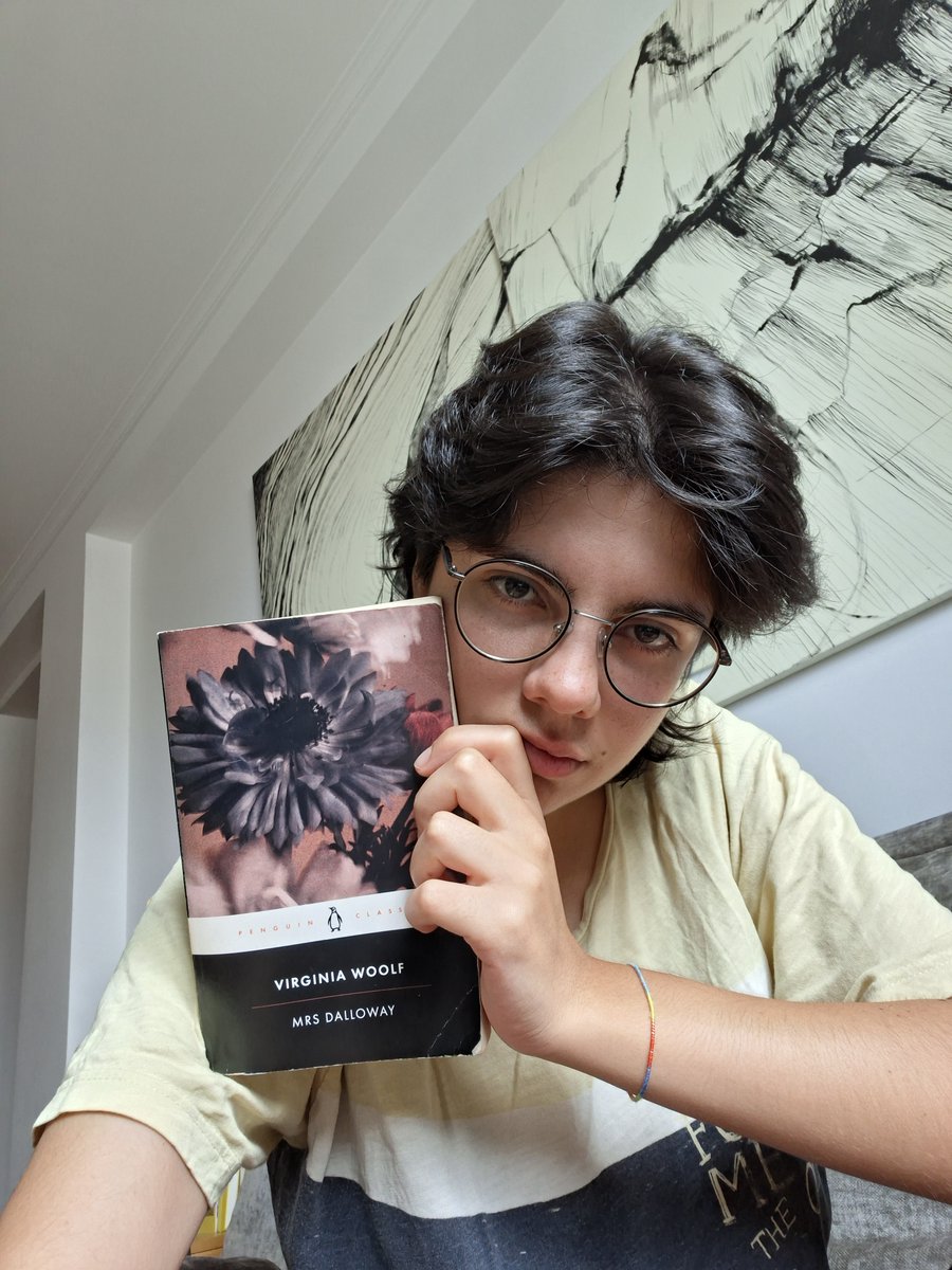 queerilher's tweet photo. mrs dalloway, de virginia woolf (1/2) https://t.co/SQFdaHSdfN