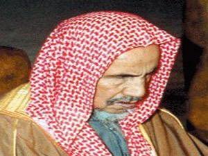 a_alsahood's tweet photo. أعجبني نقاء سريرتهم وصفاء سيرتهم وفيوض صبرهم، وراقني صدق عزمهم ونبل مروءتهم، وشدني قوة همتهم وسداد حكمتهم وعفة أنفسهم، وملكتني قناعة زُهدهم ونزاهة مقاصدهم وشرف غاياتهم وجليل مكارمهم.
هذه سيرهم تصفحوها وكرروا النظر فيها. 

•العلامة ابن باز(ت ١٤٢٠هـ):
١-عالم فقدته أمة-محمد سعد الشويعر مقتطفات من سيرته ومكانته العلمية-مطابع الحميضي. 
٢-جوانب من سيرة الإمام عبد العزيز بن باز-د.محمد الحمد ب رواية الشيخ محمد الموسى  مدير مكتب بيت الشيخ-دار ابن خزيمة. 
٣-الانجاز في ترجمة الامام عبد العزيز بن باز-عبدالرحمن يوسف الرحمة-دار ابن الجوزي. 

====
•المحدث الألباني (ت ١٤٢٠هـ):
١-حياة العلامة الألباني بقلمه-عصام موسى هادي-المكتبة الإسلامية. 
٢-الإمام الألباني دروس ومواقف وعبر-د.عبدالعزيز السدحان. 
٣-حياة الألباني وآثاره وثناء العلماء عليه-محمد إبراهيم الشيباني-مكتبة السراوي. 

=======

•العلامة الفقيه ابن عثيمين (ت ١٤٢١هـ):
١-الجامع لحياة العلامة محمد بن صالح العثيمين العلمية والعملية وما قيل فيه من المراثي-وليد أحمد الحسين-اصدارات مجلة الحكمة.  
٢-الإمام الزاهد ابن عثيمين-د.ناصر مسفر الزهراني-دار ابن الجوزي. 
٣-الدر الثمين في ترجمة فقيه الأمة العلامة ابن عثيمين-عصام عبدالمنعم المري-دار البصيرة. 

======

٠العلامة ابن جبرين (ت ١٤٣٠هـ):
١-أعجوبة العصر سيرة سماحة الشيخ العلامة الإمام د.عبدالله بن عبدالرحمن الجبرين-د.عبدالرحمن عبدالله الجبرين-مؤسسة ابن جبرين الخيرية. 
٢-عبير الياسمين في سيرة الشيخ ابن جبرين-د.طارق الخويطر-دار كنوز اشبيليا. 
٣-أبي كما عرفته: لمحات من سيرة الشيخ الإمام عبد الله بن عبد الرحمن الجبرين- هيا بنت عبد الله الجبرين-مدار الوطن.