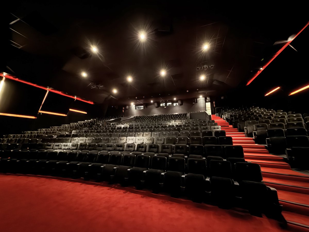 RevistaRubik's tweet photo. Nacho Cerdá: “@PhenomenaExp se caracteriza por convertir la experiencia de ir al cine en algo más sofisticado, glamuroso y teatral”

Entrevista en RUBIK para conocer las claves de la remodelación y su visión de la experiencia cinematográfica: https://t.co/Vw56S99R4J https://t.co/ExcBcGW6Lx