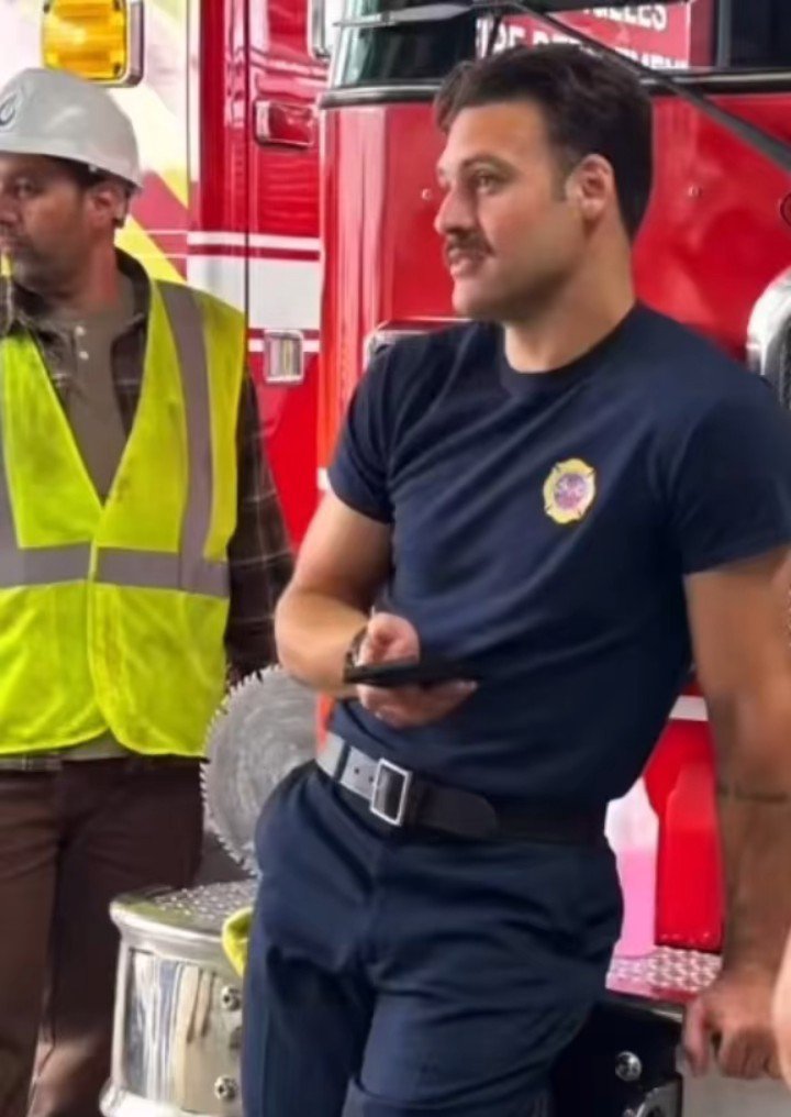 eddiediazbot's tweet photo. why is he pulling a ryan? https://t.co/J59WZPM57Y
