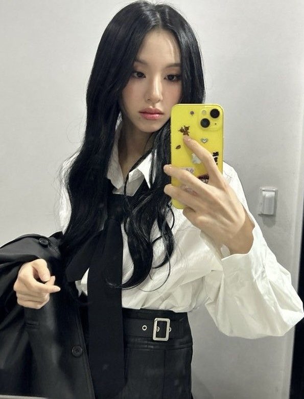l1lfantasy's tweet photo. everything about this photo … https://t.co/GV2ZUUaTYu