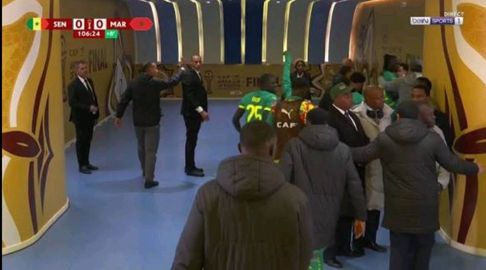 ElMocro212's tweet photo. @l_ahmeds @footmercato Celle là est encore mieux https://t.co/30VDtMEYtr