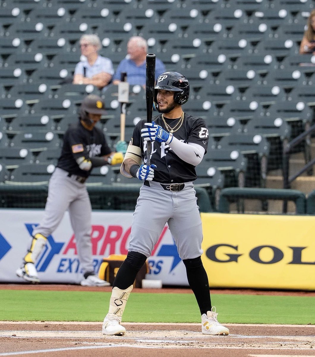 Magallanes_bbc's tweet photo. ¡Vaamos Chin!

Carlos Rodríguez conectó su 4to jonrón de la campaña en Triple A durante la jornada de ayer jueves 💪

Además, llegó a 51 impulsadas y ostenta .297 de average 🔥🔥🔥

#Magallanes #MagallanerosEnMiLB https://t.co/9XF2AzNmYH