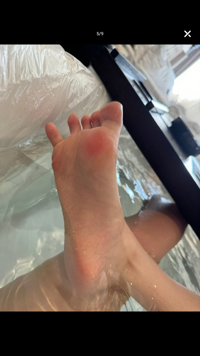 xiaozhang0722's tweet photo. 好看不 #女s #羞辱调教 #女王 #调教 #ATM #上贡 #sm #调教 #足控 #原味 #足 #玉足 #美脚 #美足 #ATM奴 #脚奴 #贡猪 #榨金 #女性崇拜 #吸金 #账单奴 #报销奴 #踩踏 https://t.co/s9dWtTCpp7