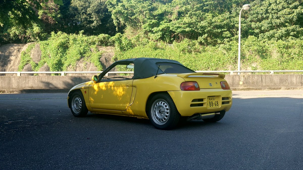 mi_Z27AG's tweet photo. 純正よりは車高落ちてるなって程度
たまにはビート https://t.co/A4GuRZJGr9