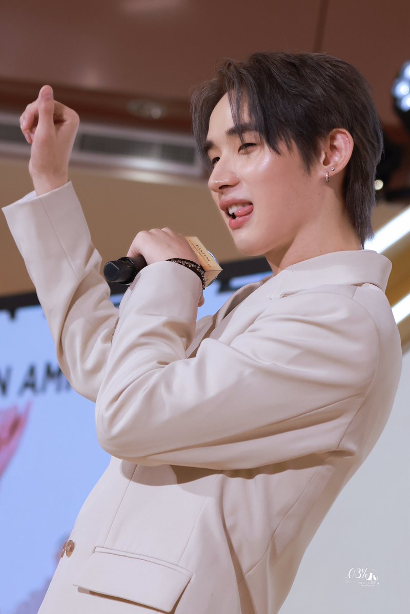 1620_03NH's tweet photo. 260724 

NH x VITAMIN AMPOULES

#PantenexNutHong 

@hongshihoshi03 

#hongshihoshi 
#LYKN https://t.co/pnXBw8A3ks